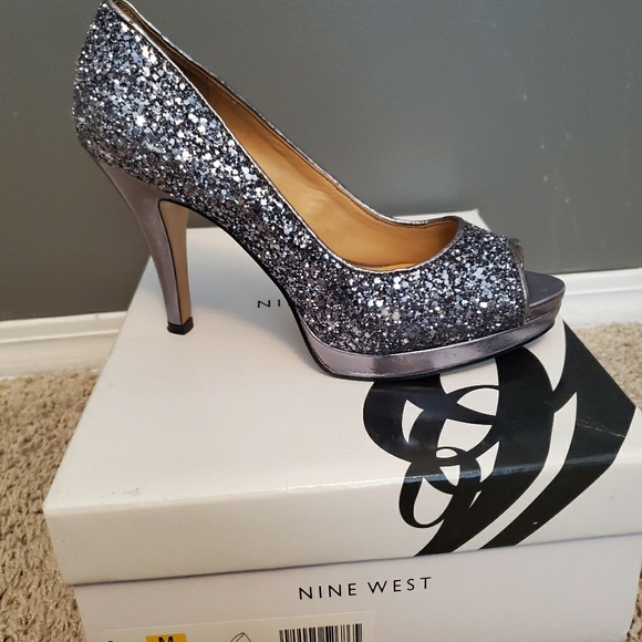 Nine West Peep Toe Heels - Picture 2 of 2
